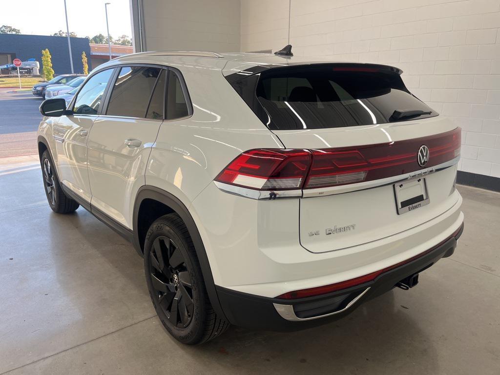 new 2025 Volkswagen Atlas Cross Sport car, priced at $40,675
