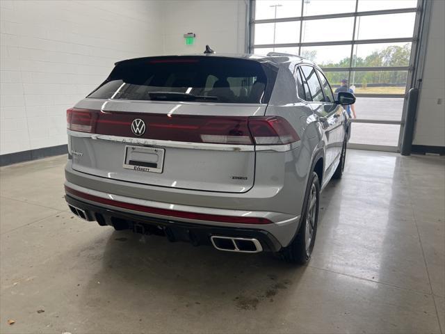 new 2024 Volkswagen Atlas Cross Sport car, priced at $43,721