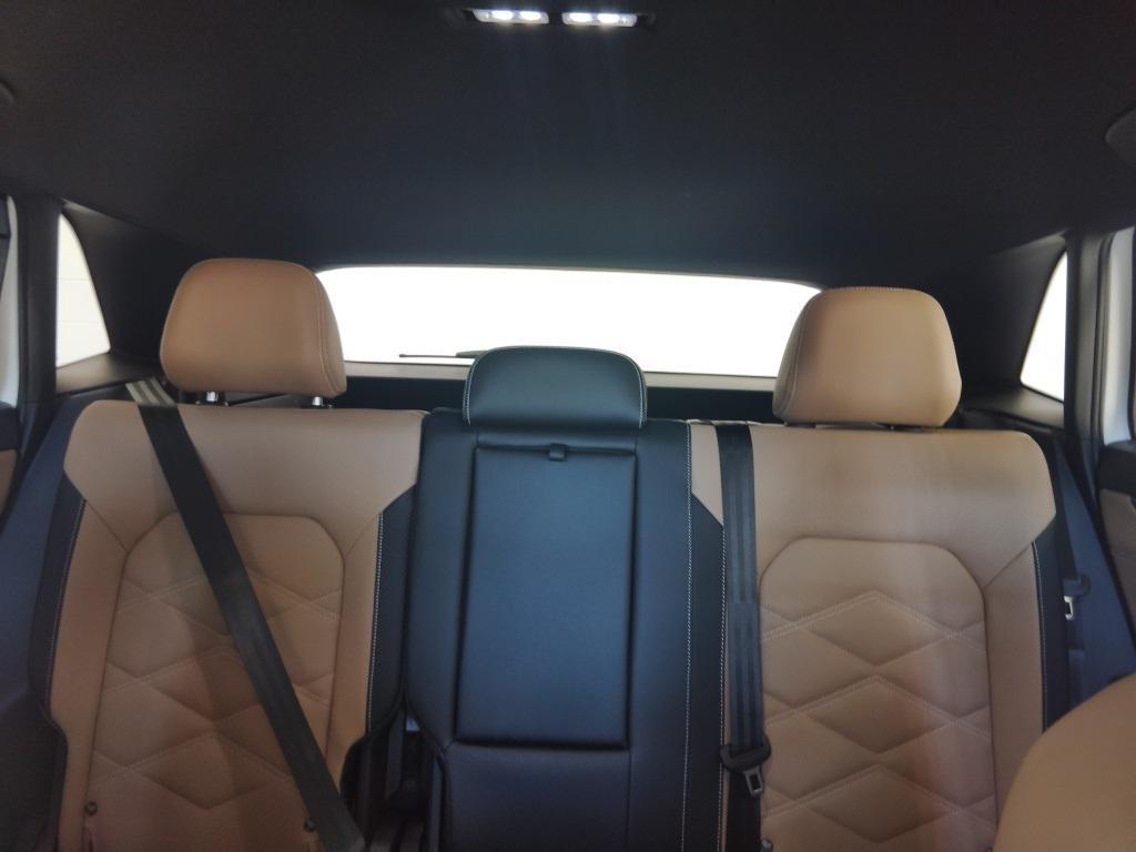 new 2026 Volkswagen Atlas Cross Sport car, priced at $45,311