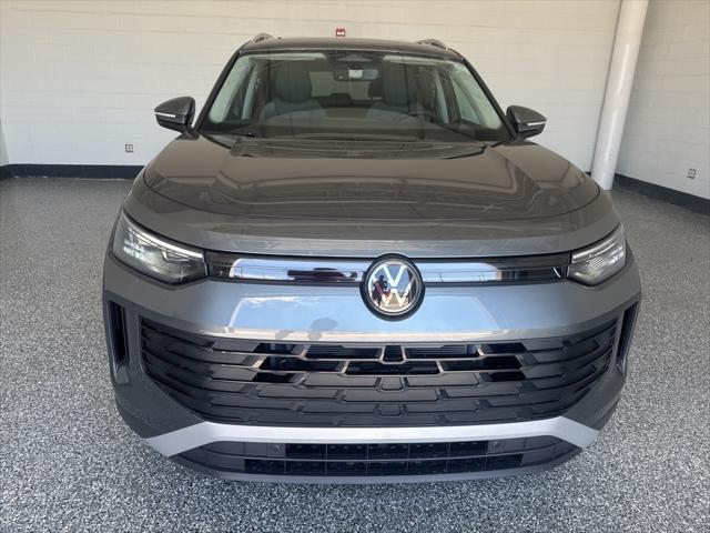 new 2025 Volkswagen Tiguan car, priced at $35,284