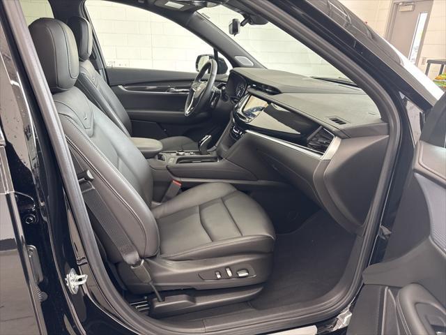 used 2025 Cadillac XT6 car, priced at $59,998