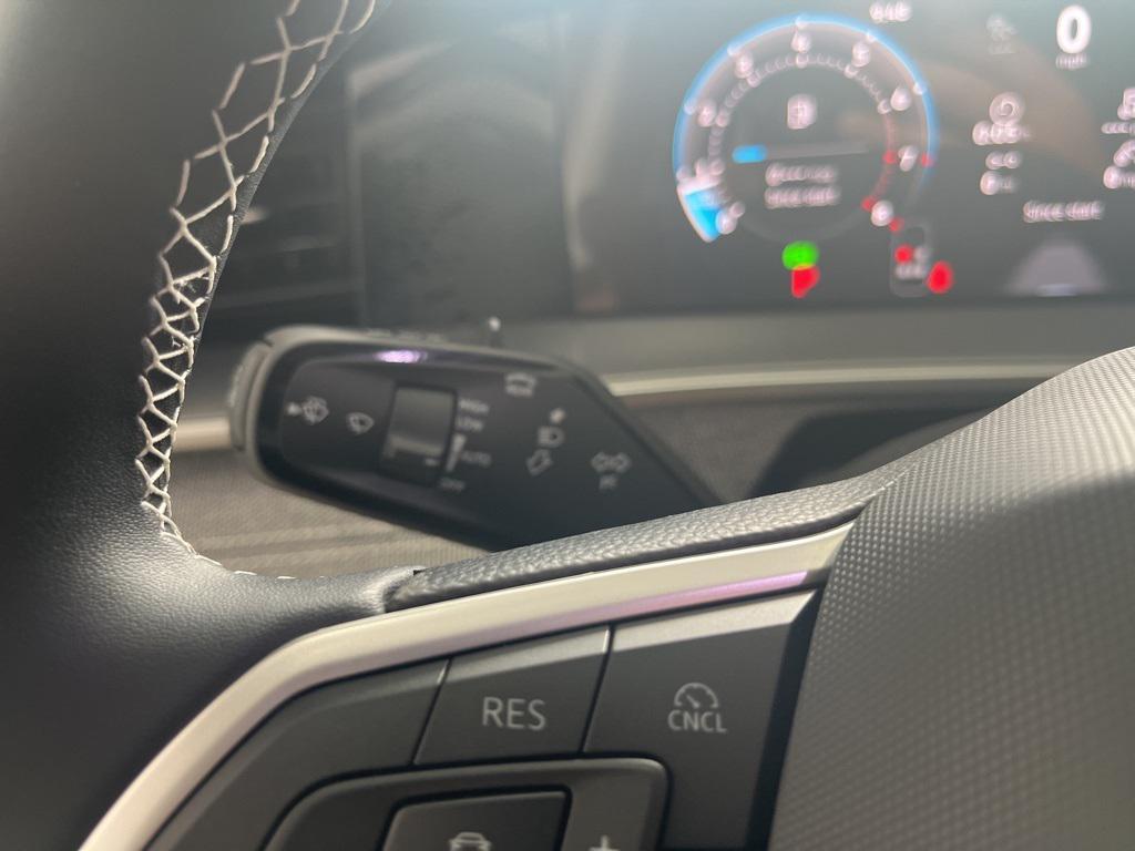 new 2026 Volkswagen Tiguan car, priced at $32,795