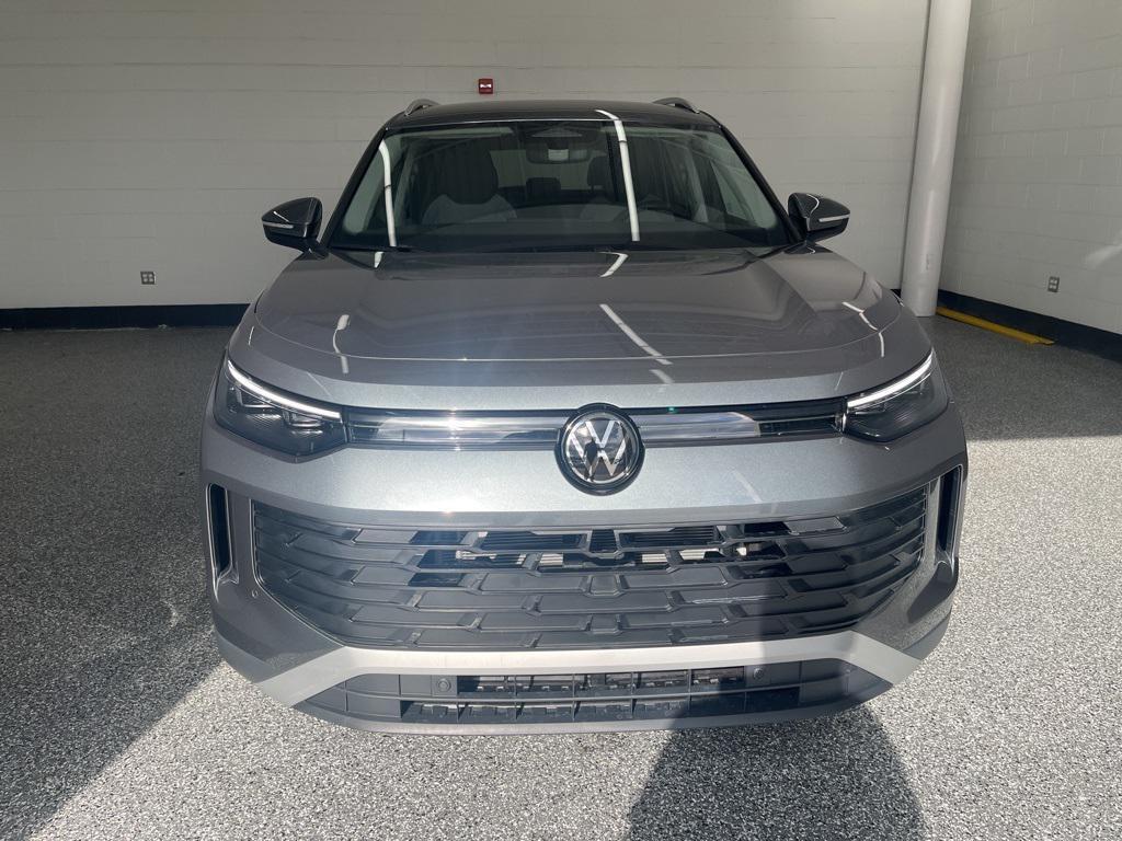 new 2026 Volkswagen Tiguan car, priced at $32,795
