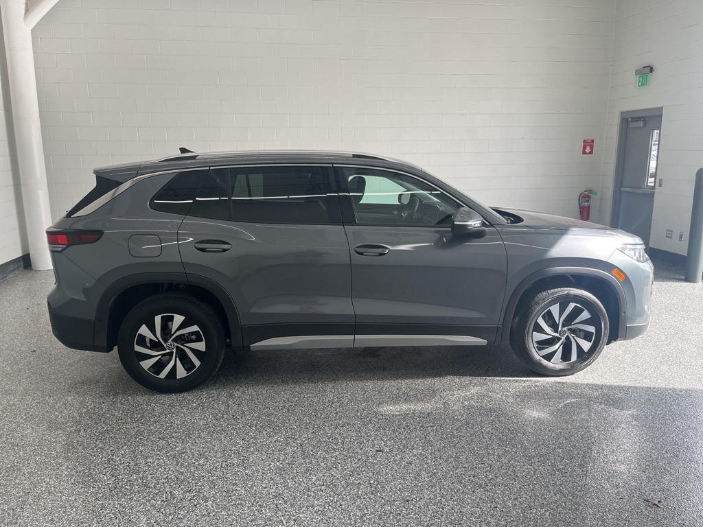 new 2026 Volkswagen Tiguan car, priced at $32,795