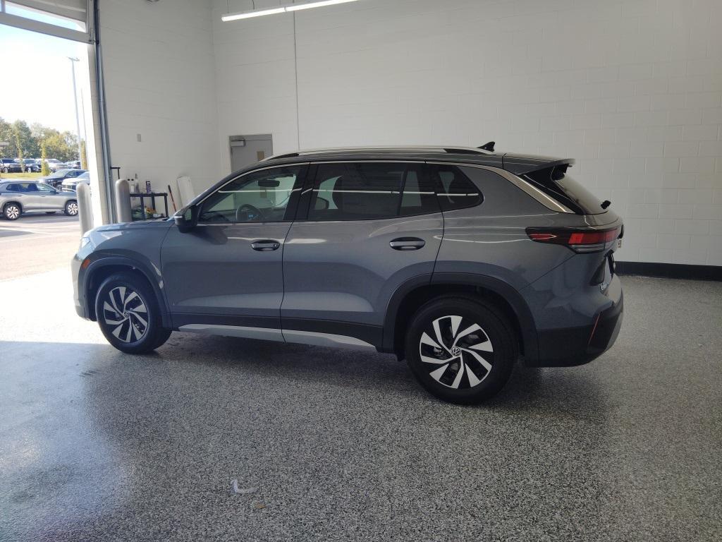 new 2026 Volkswagen Tiguan car, priced at $31,342