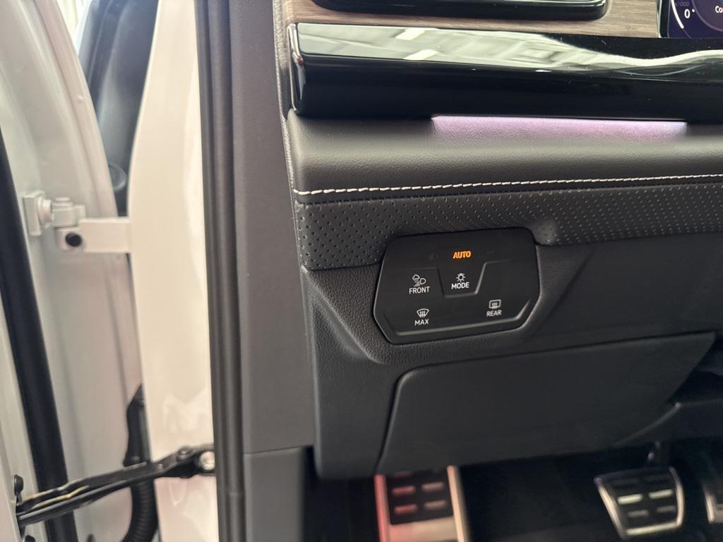 new 2026 Volkswagen Atlas car, priced at $55,591