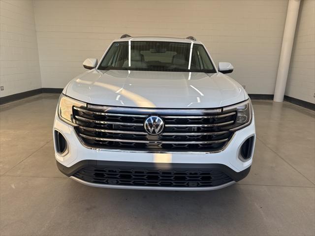 new 2025 Volkswagen Atlas car, priced at $45,073