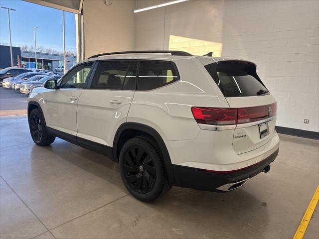 new 2025 Volkswagen Atlas car, priced at $45,073