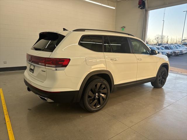 new 2025 Volkswagen Atlas car, priced at $45,073