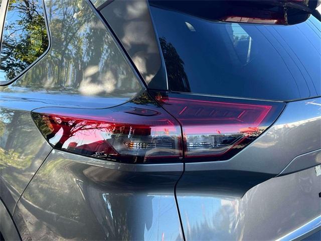 used 2025 Nissan Rogue car, priced at $22,301