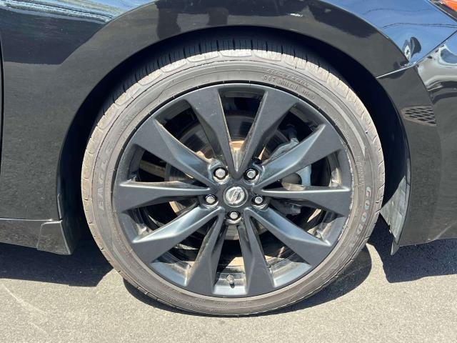 used 2022 Nissan Maxima car, priced at $28,098