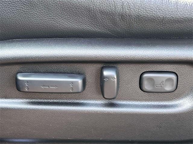 used 2022 Honda Pilot car, priced at $30,096