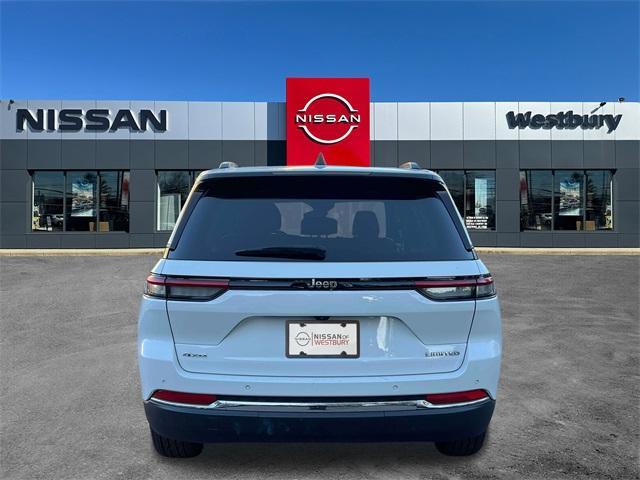 used 2022 Jeep Grand Cherokee car, priced at $22,997