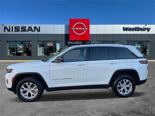 used 2022 Jeep Grand Cherokee car, priced at $22,997