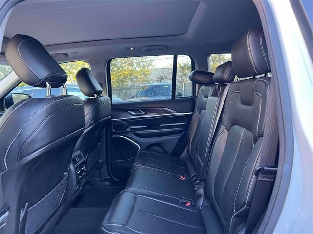 used 2022 Jeep Grand Cherokee car, priced at $22,997