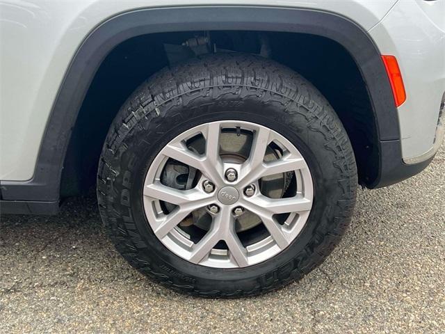 used 2021 Jeep Grand Cherokee L car, priced at $23,597