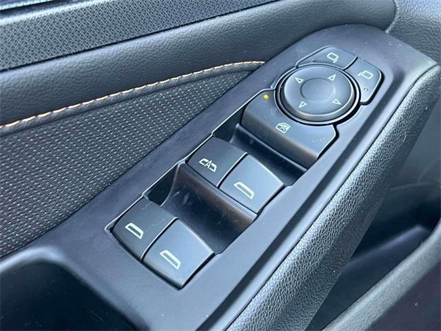 used 2020 Chevrolet Traverse car, priced at $22,711