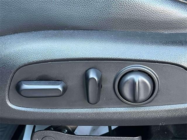 used 2020 Chevrolet Traverse car, priced at $22,711