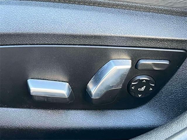 used 2023 BMW 540 car, priced at $39,097