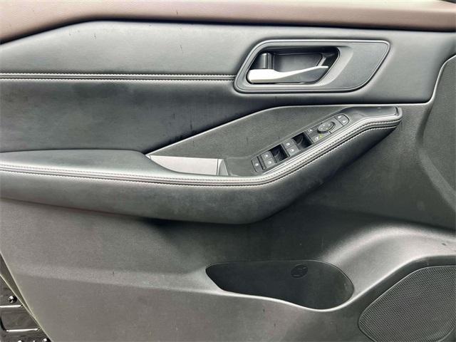 used 2023 Nissan Rogue car, priced at $19,791