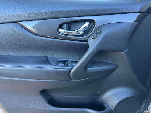 used 2019 Nissan Rogue car, priced at $12,956