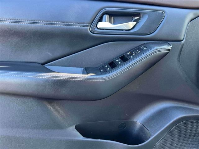 used 2023 Nissan Rogue car, priced at $18,152