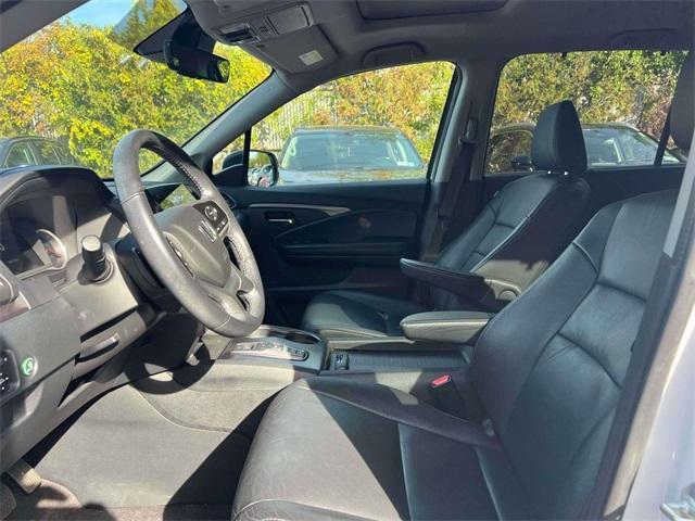 used 2022 Honda Pilot car, priced at $30,649