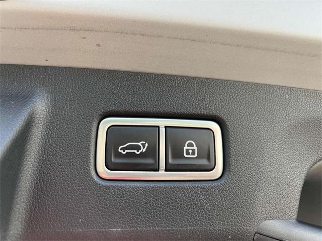 used 2022 Kia Sorento car, priced at $26,031