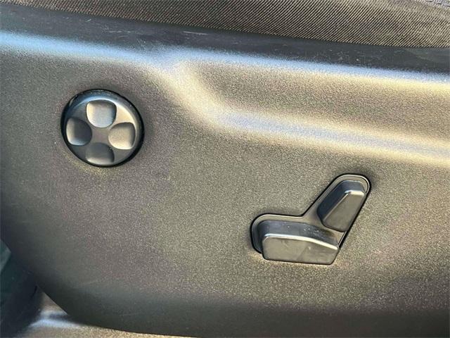 used 2021 Jeep Grand Cherokee car, priced at $23,301