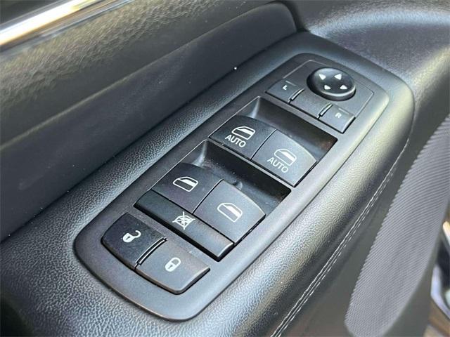 used 2021 Jeep Grand Cherokee car, priced at $23,301