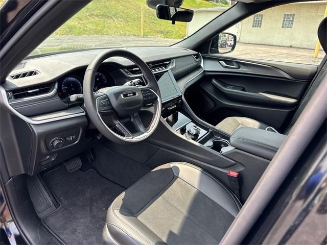 new 2025 Jeep Grand Cherokee car, priced at $44,063