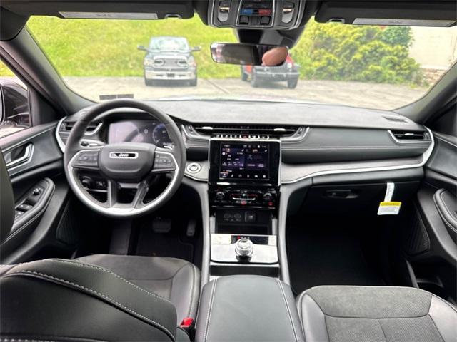 new 2025 Jeep Grand Cherokee L car, priced at $44,843