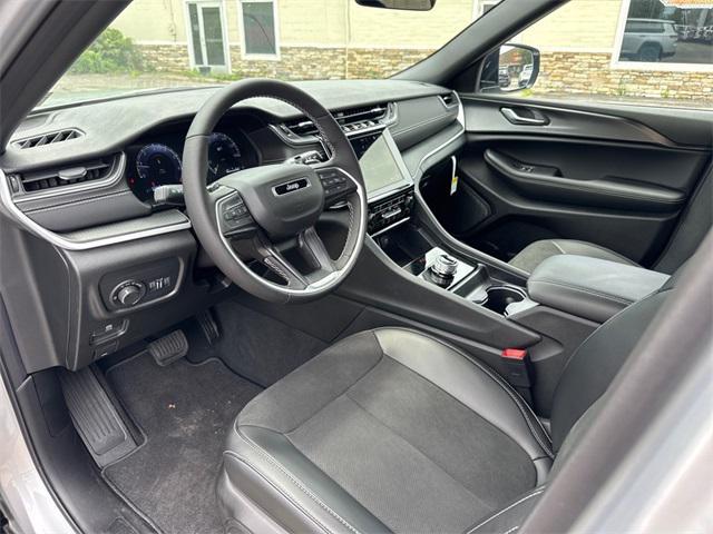 new 2025 Jeep Grand Cherokee L car, priced at $44,843