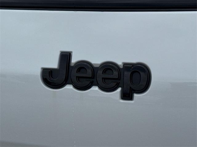 new 2025 Jeep Grand Cherokee L car, priced at $49,035