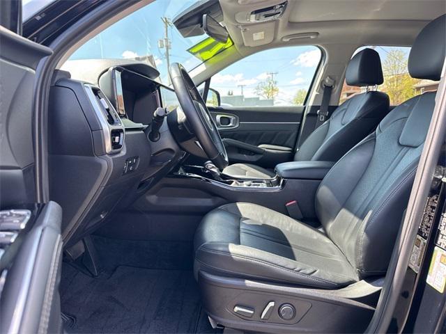 used 2021 Kia Sorento car, priced at $26,034