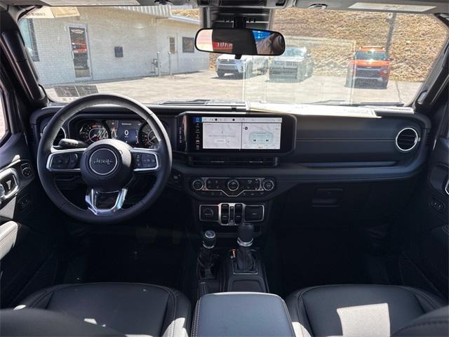 new 2025 Jeep Wrangler car, priced at $53,506