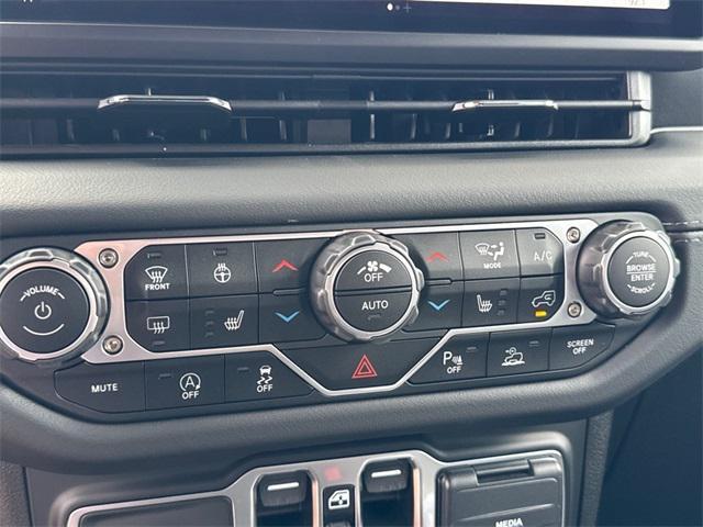 new 2025 Jeep Wrangler car, priced at $52,974