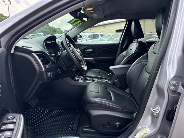 used 2019 Jeep Cherokee car, priced at $17,493