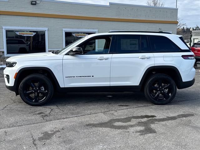 new 2025 Jeep Grand Cherokee car, priced at $44,227