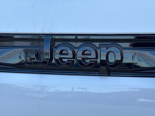 new 2025 Jeep Grand Cherokee car, priced at $44,227