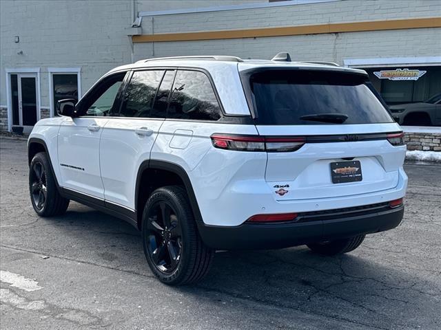 new 2025 Jeep Grand Cherokee car, priced at $44,227