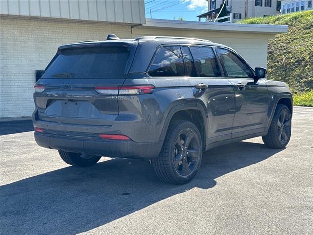 used 2022 Jeep Grand Cherokee car, priced at $32,989