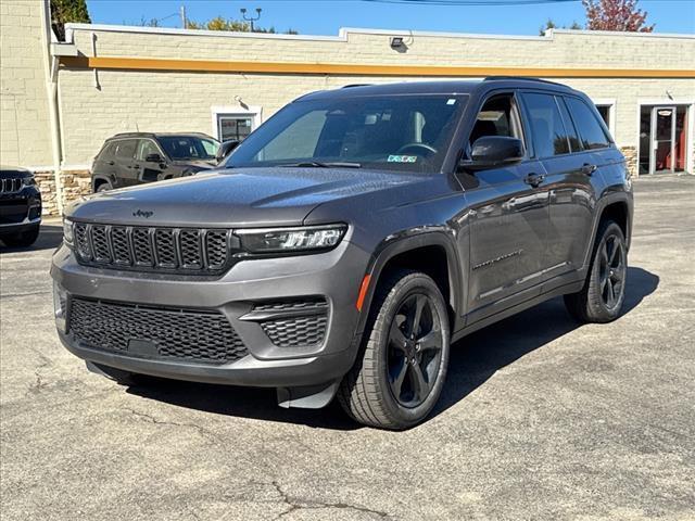 used 2022 Jeep Grand Cherokee car, priced at $32,989