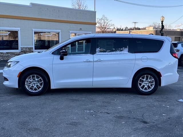 new 2025 Chrysler Voyager car, priced at $39,484