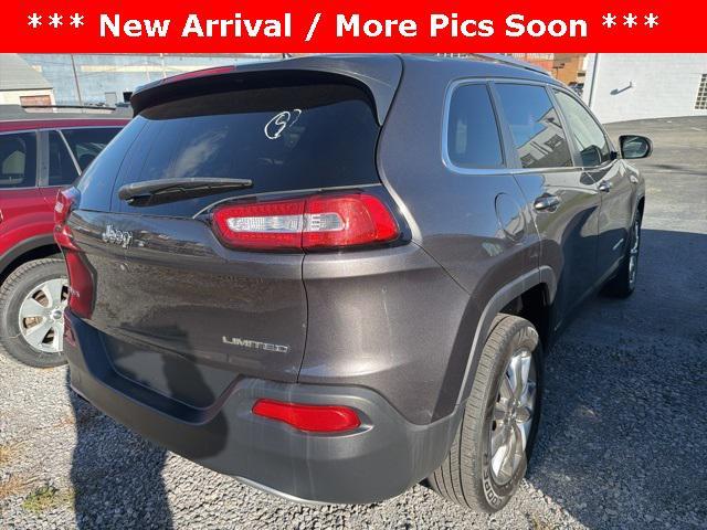 used 2015 Jeep Cherokee car, priced at $12,993