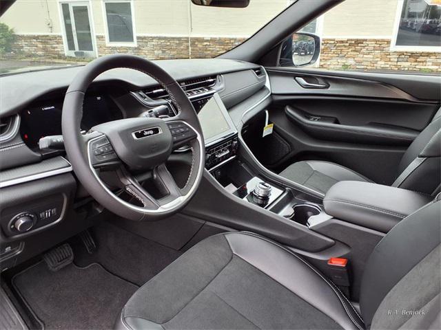 new 2025 Jeep Grand Cherokee L car, priced at $46,534