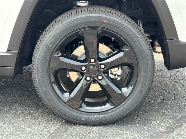 new 2025 Jeep Grand Cherokee L car, priced at $45,307
