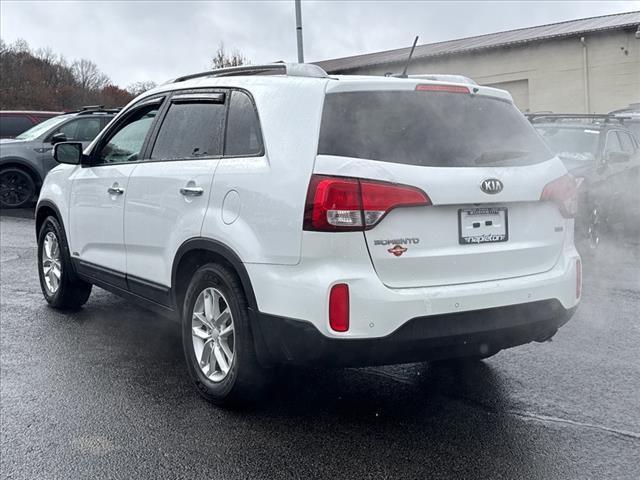 used 2015 Kia Sorento car, priced at $9,998