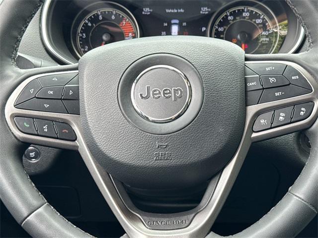 used 2022 Jeep Cherokee car, priced at $25,899