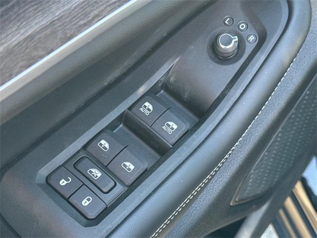 new 2025 Jeep Grand Cherokee L car, priced at $47,384